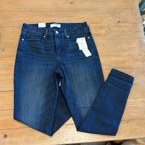 NWT Denizen from Levi's Dark Blue Skinny Jeans